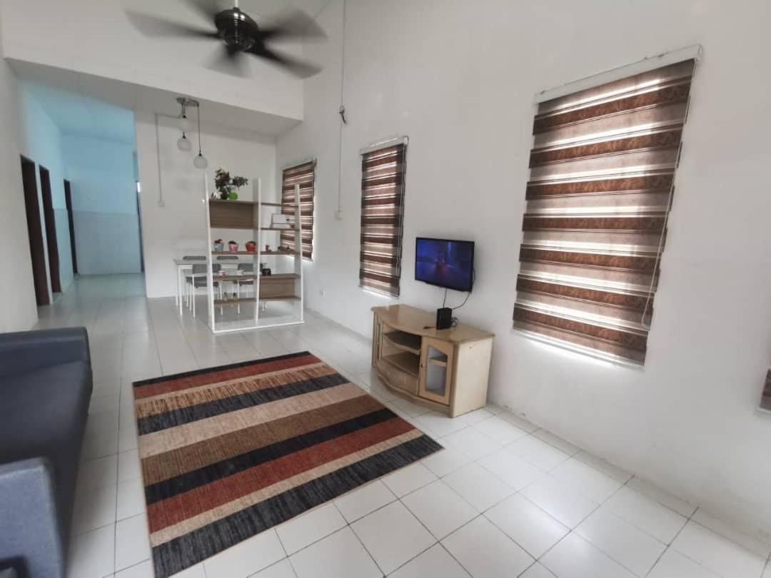 As'Cattleya Homestay Сепанг Екстериор снимка